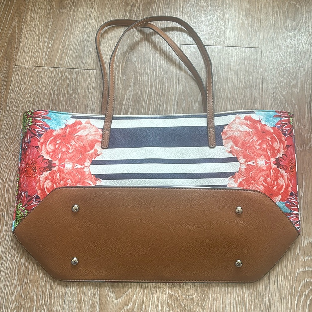 Nine West floral & stripe faux leather multi color summer tote bag - Picture 3 of 15